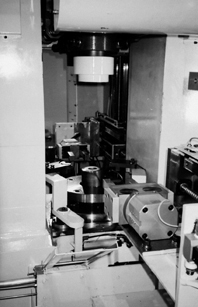 トリミング装置