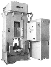 油圧駆動型スクリュープレス（ハイドロスクリュープレス）